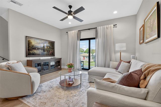 2526 13TH AVENUE N, St Petersburg, FL 33713