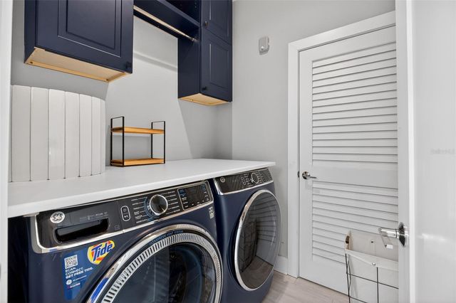 2526 13TH AVENUE N, St Petersburg, FL 33713