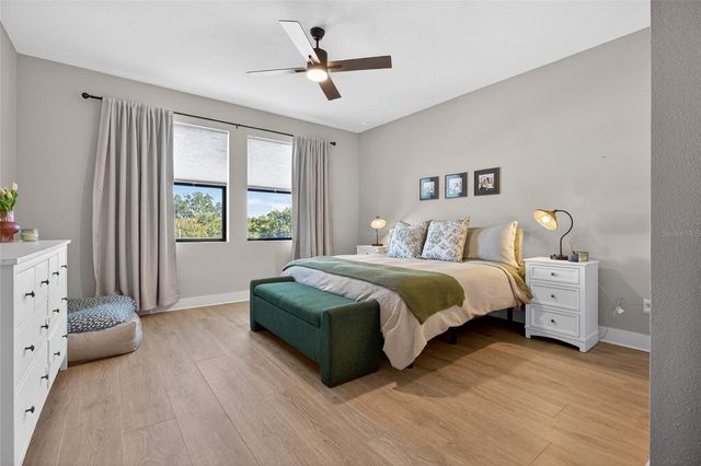 2526 13TH AVENUE N, St Petersburg, FL 33713