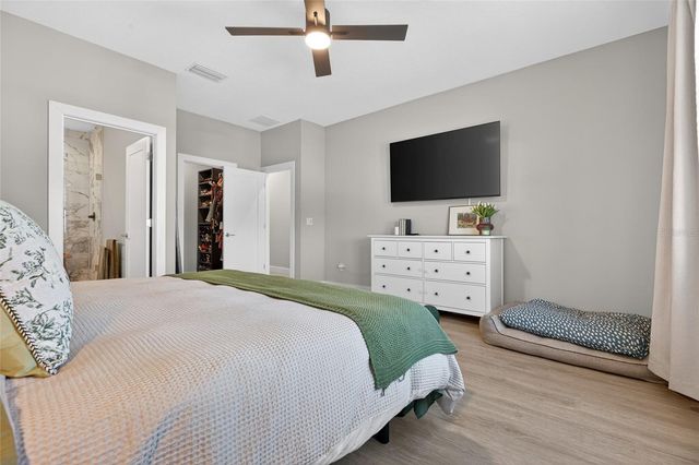 2526 13TH AVENUE N, St Petersburg, FL 33713