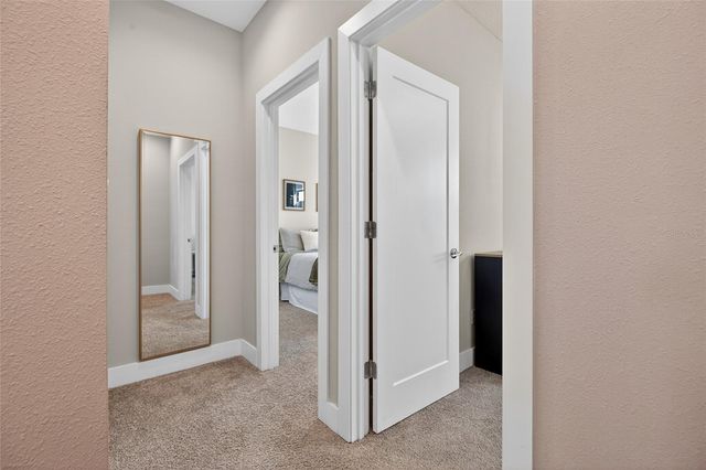 2526 13TH AVENUE N, St Petersburg, FL 33713