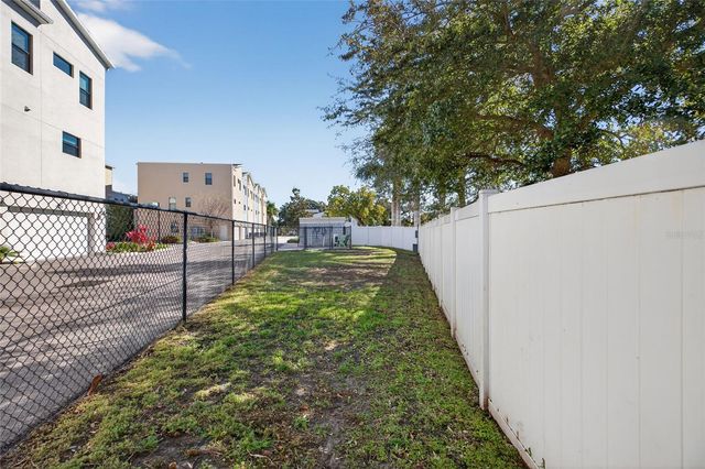 2526 13TH AVENUE N, St Petersburg, FL 33713