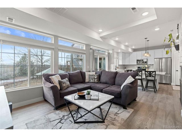 26216 E Byers Pl, Aurora, CO 80018