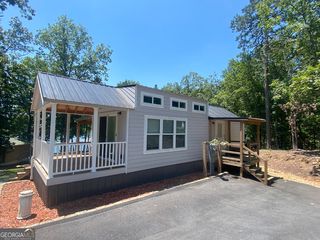 70 C & C Circle, Hartwell, GA 30643