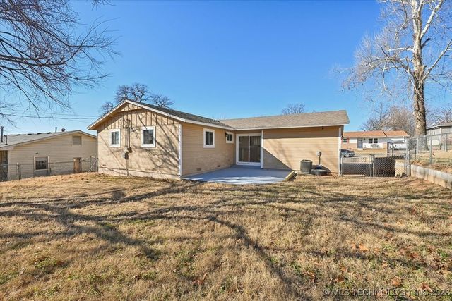 1017 N Cedar Avenue, Sand Springs, OK 74063