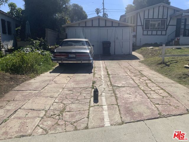 826 E 65th Street, Inglewood, CA 90302