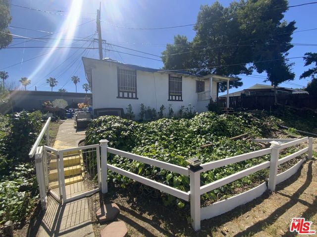 826 E 65th Street, Inglewood, CA 90302