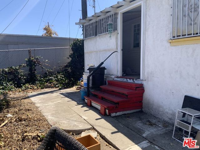 826 E 65th Street, Inglewood, CA 90302