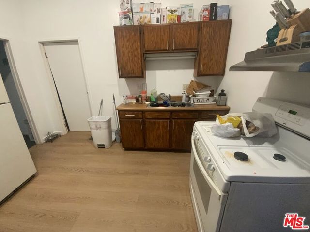 826 E 65th Street, Inglewood, CA 90302