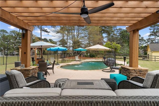 3211 Stillwater Drive, Villa Rica, GA 30180