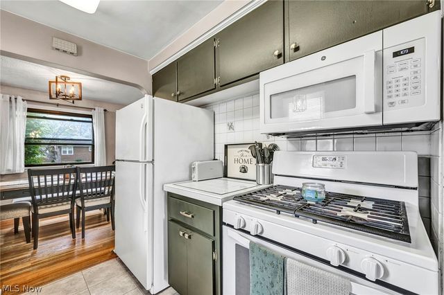 11908 Glamer Avenue, Parma, OH 44130