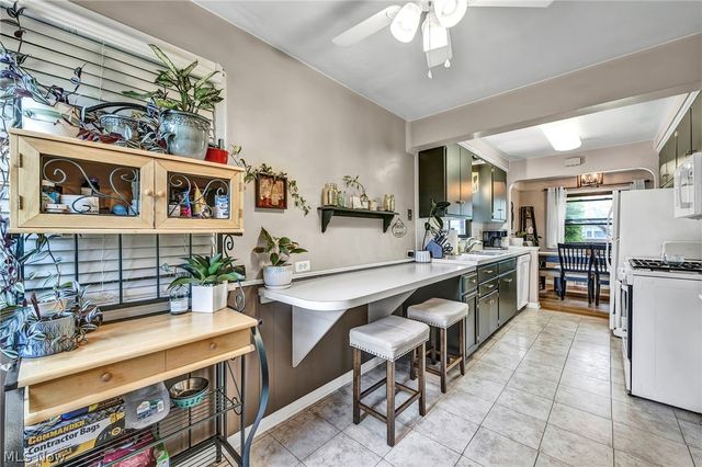 11908 Glamer Avenue, Parma, OH 44130