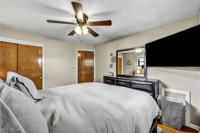 11908 Glamer Avenue, Parma, OH 44130