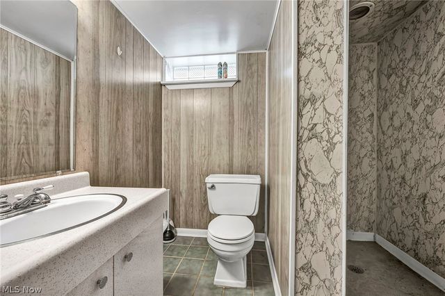 11908 Glamer Avenue, Parma, OH 44130