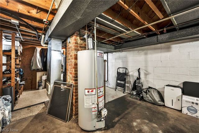 11908 Glamer Avenue, Parma, OH 44130