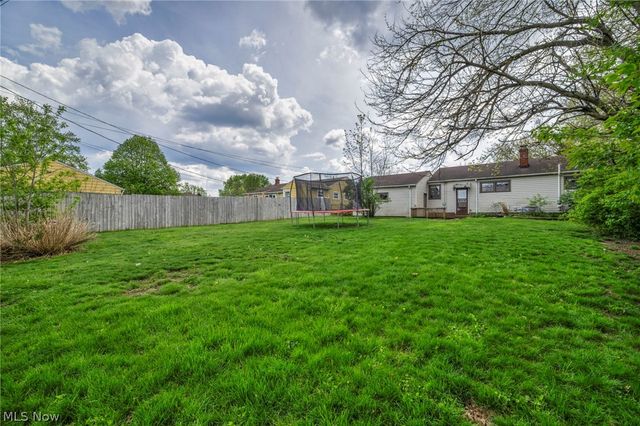 11908 Glamer Avenue, Parma, OH 44130