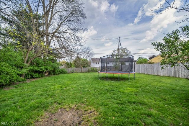 11908 Glamer Avenue, Parma, OH 44130