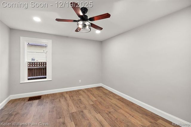 88 E Elmwood, Leonard, MI 48367