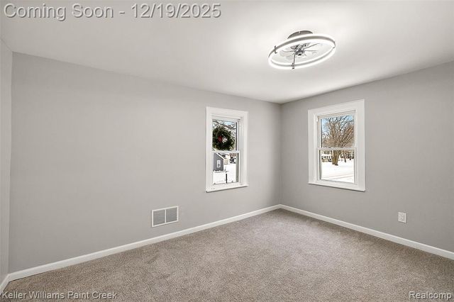 88 E Elmwood, Leonard, MI 48367