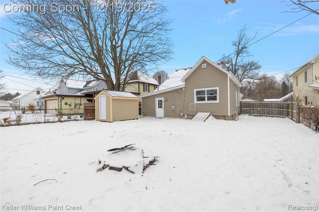 88 E Elmwood, Leonard, MI 48367
