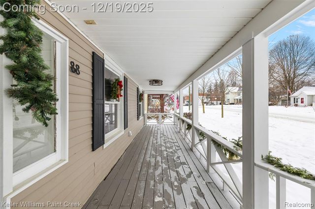 88 E Elmwood, Leonard, MI 48367