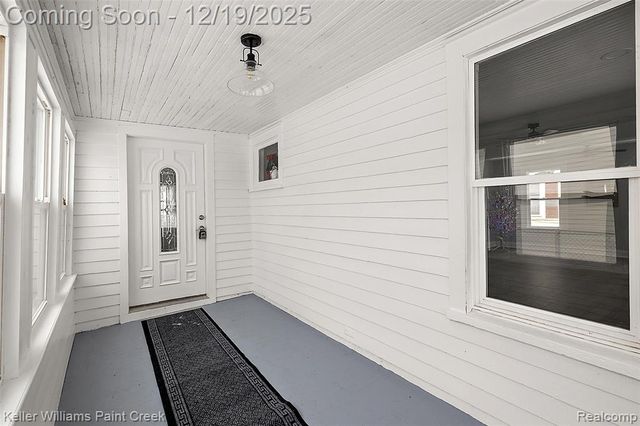 88 E Elmwood, Leonard, MI 48367