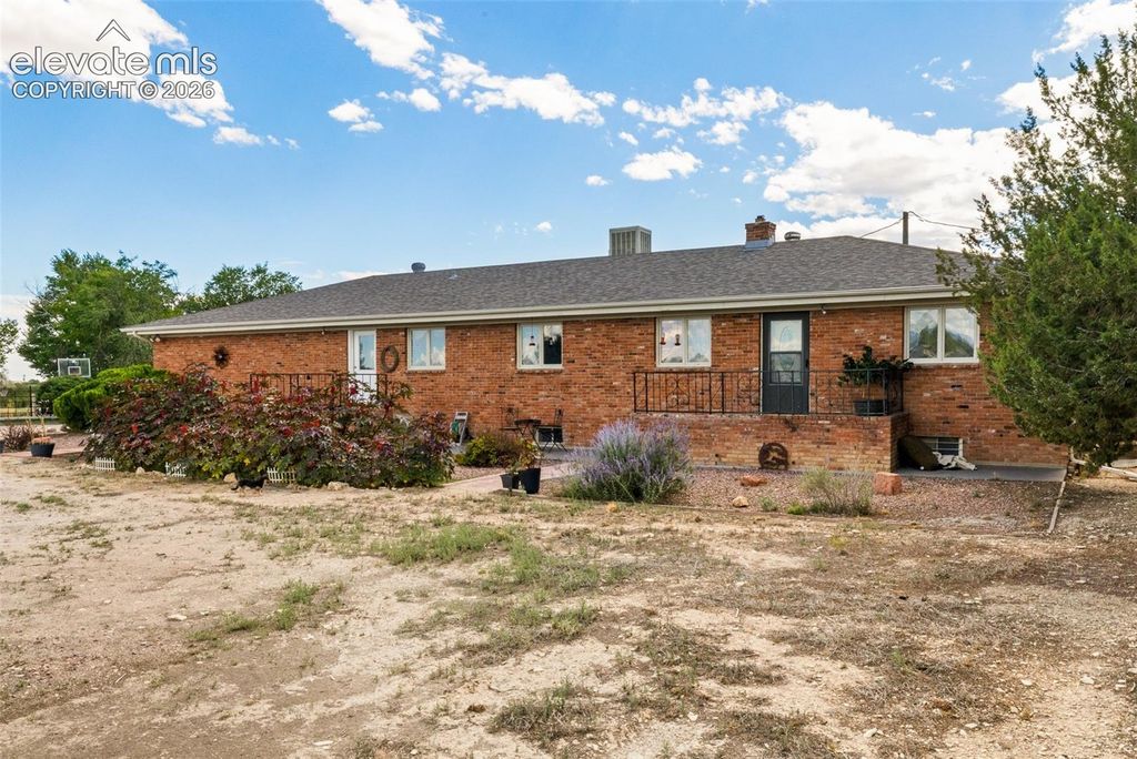 1400 K Street, Penrose, CO 81240 — exterior