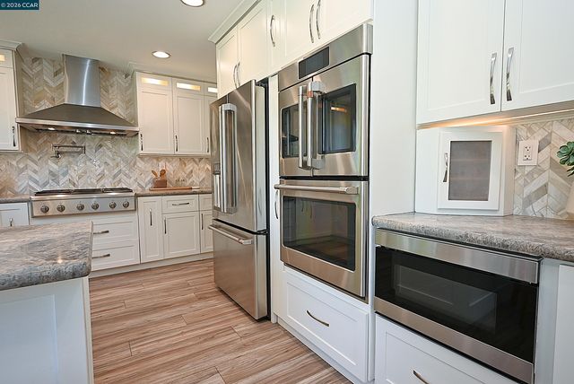 312 Sunset Dr, Danville, CA 94506
