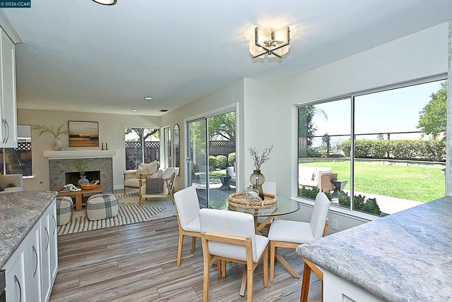 312 Sunset Dr, Danville, CA 94506