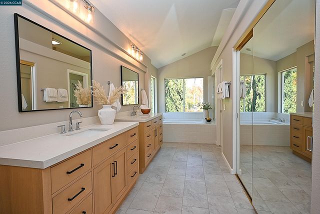 312 Sunset Dr, Danville, CA 94506