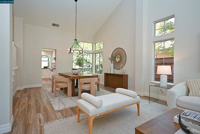 312 Sunset Dr, Danville, CA 94506