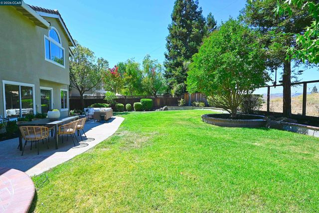 312 Sunset Dr, Danville, CA 94506