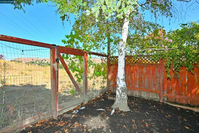 312 Sunset Dr, Danville, CA 94506