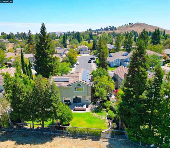 312 Sunset Dr, Danville, CA 94506