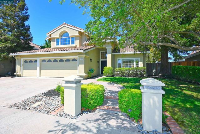 312 Sunset Dr, Danville, CA 94506