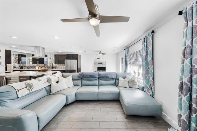 1721 SW 35th Ave, Fort Lauderdale, FL 33312