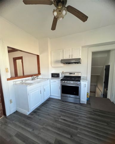 730 Guthrie Avenue, Des Moines, IA 50316
