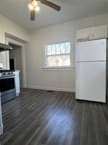 730 Guthrie Avenue, Des Moines, IA 50316