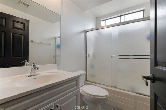 10231 Independence, Chatsworth, CA 91311