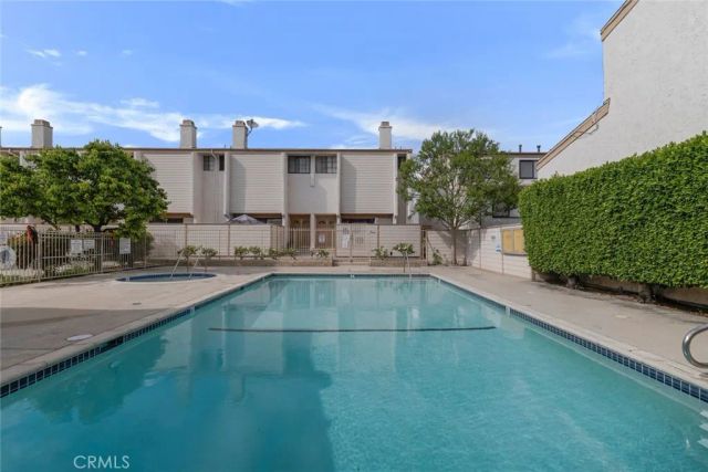 10231 Independence, Chatsworth, CA 91311