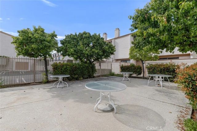 10231 Independence, Chatsworth, CA 91311