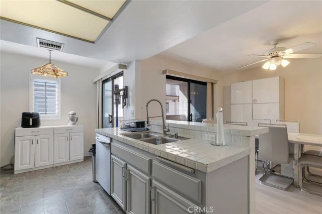 10231 Independence, Chatsworth, CA 91311