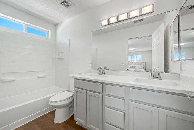 84 Sunset Canyon Lane, Santa Fe, NM 87508