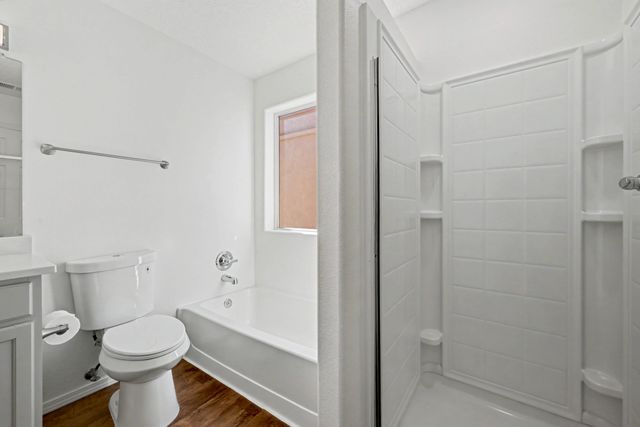 84 Sunset Canyon Lane, Santa Fe, NM 87508