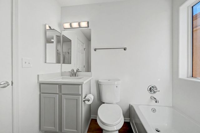 84 Sunset Canyon Lane, Santa Fe, NM 87508