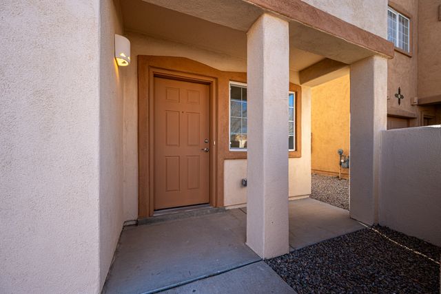 84 Sunset Canyon Lane, Santa Fe, NM 87508