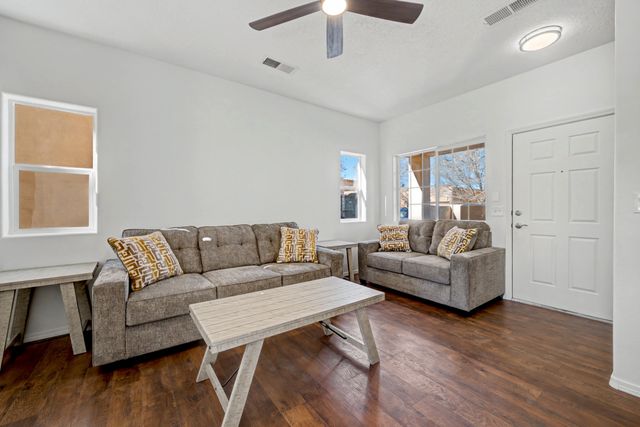 84 Sunset Canyon Lane, Santa Fe, NM 87508