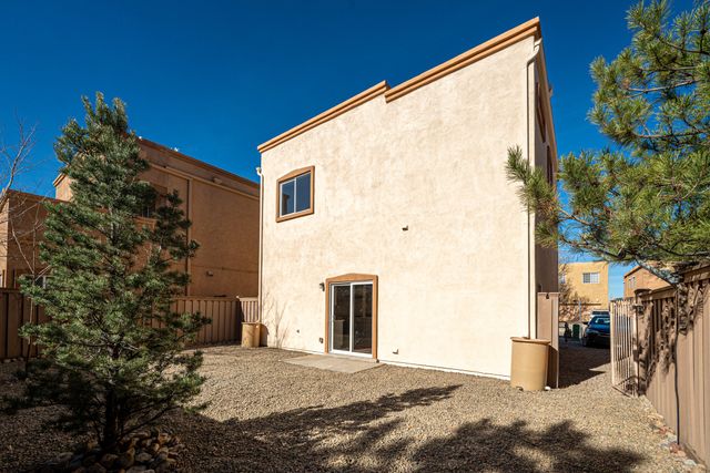 84 Sunset Canyon Lane, Santa Fe, NM 87508