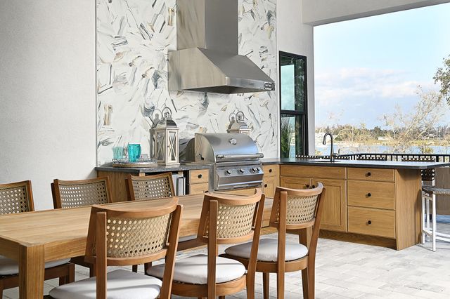 1164 Cove Pointe Drive, Panama City, FL 32401