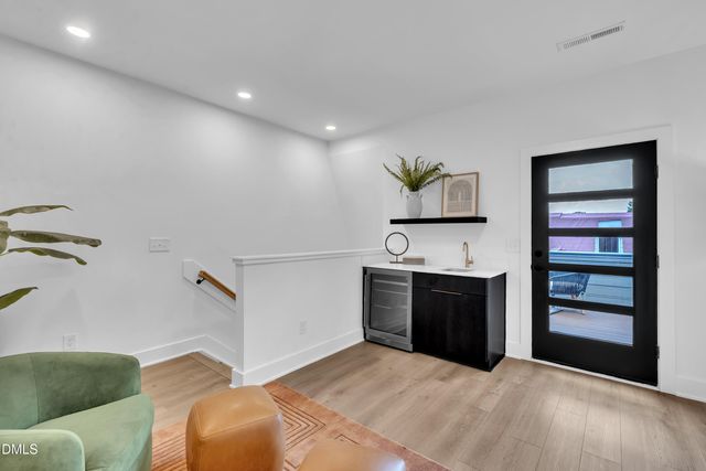 512 Gordon Street 304, Durham, NC 27701